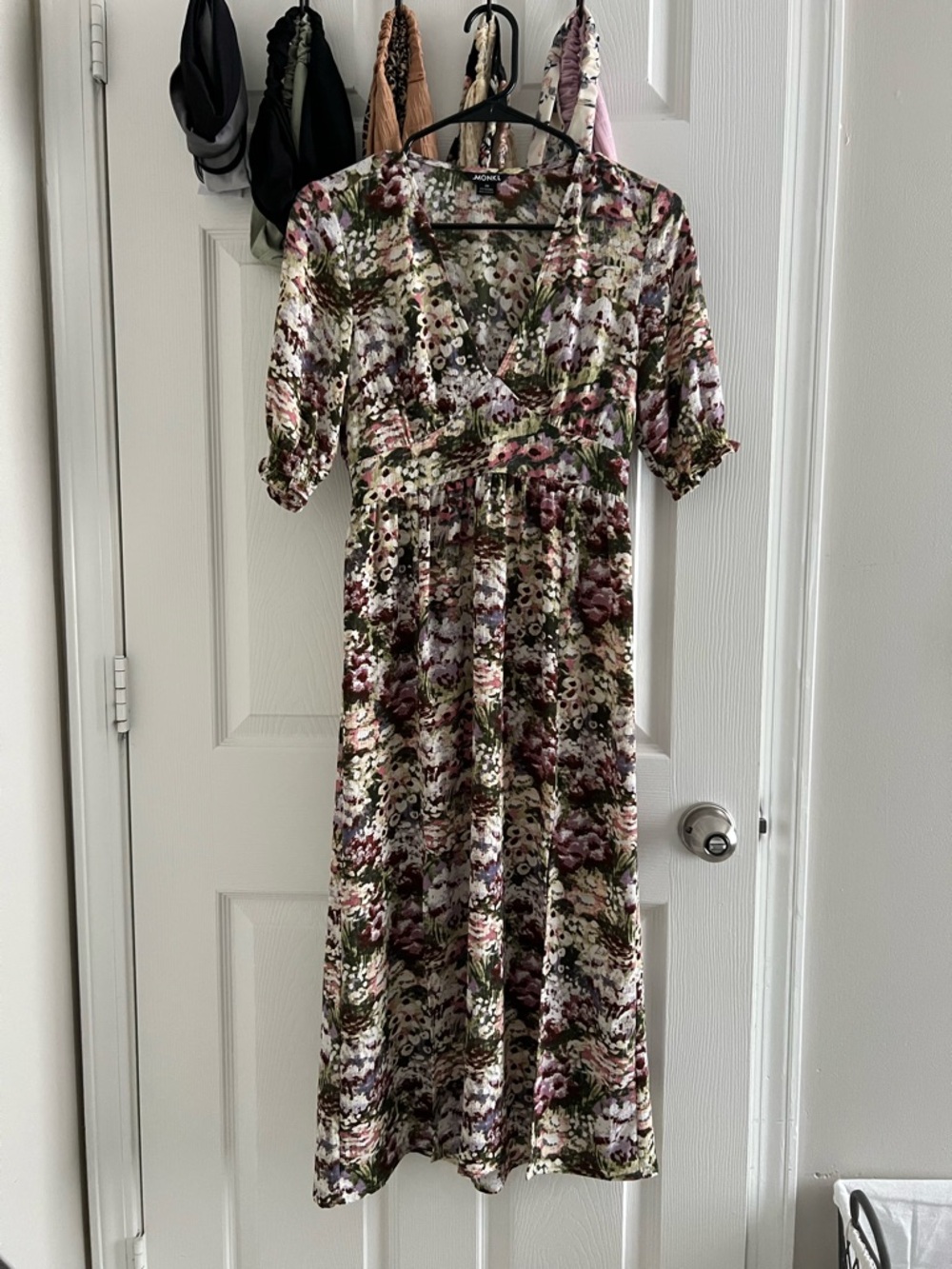 Monki Reese midi dress with split front in meadow floral print